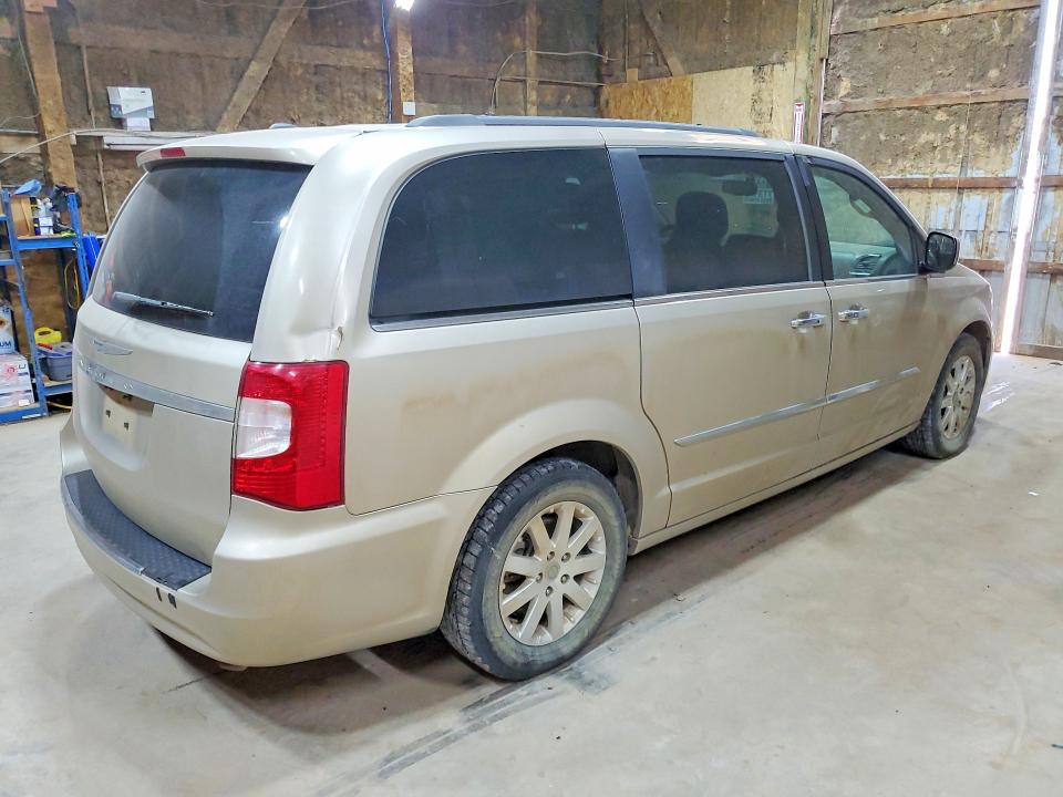 52925536 :رقم المزاد ، 2C4RC1BG2GR128772 vin ، 2016 Chrysler Town & Country مزاد بيع