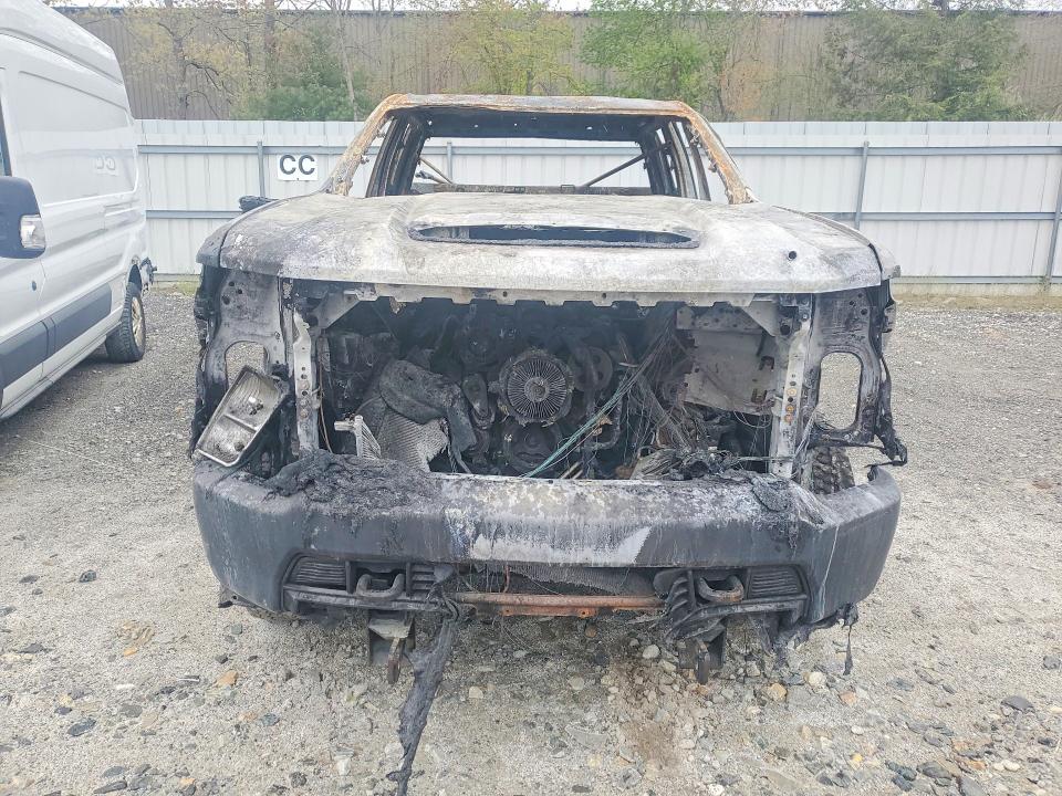 52825076 :رقم المزاد ، 1GB2YLE73NF245439 vin ، 2022 Chevrolet Silverado مزاد بيع