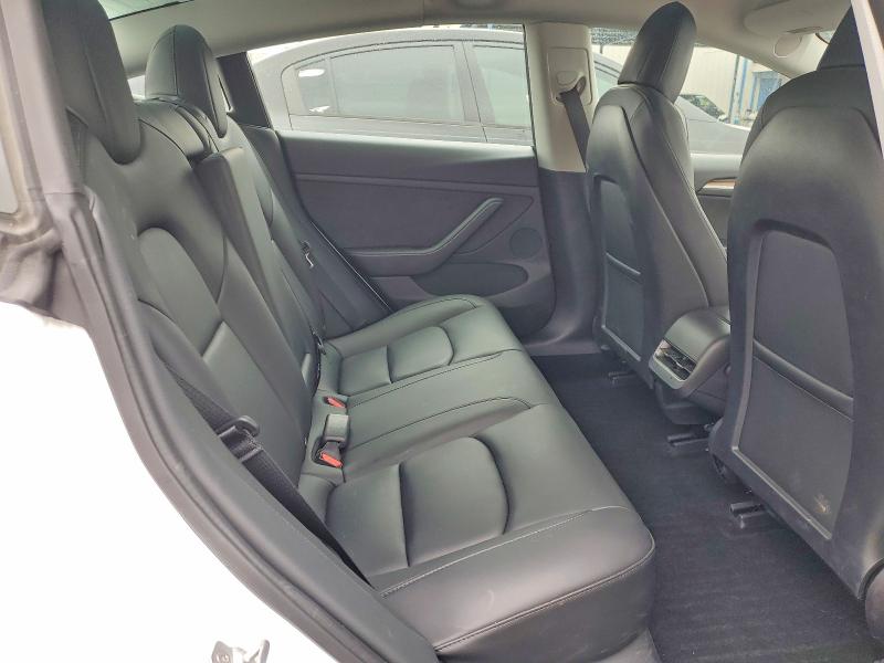 51031586 :رقم المزاد ، 5YJ3E1EBXNF180630 vin ، 2022 Tesla Model 3 مزاد بيع