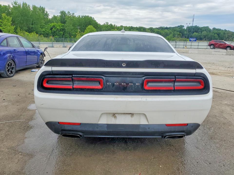Продаж на аукціоні авто 2015 Dodge Challenger, vin: 2C3CDZBGXFH703405, номер лоту: 52544996