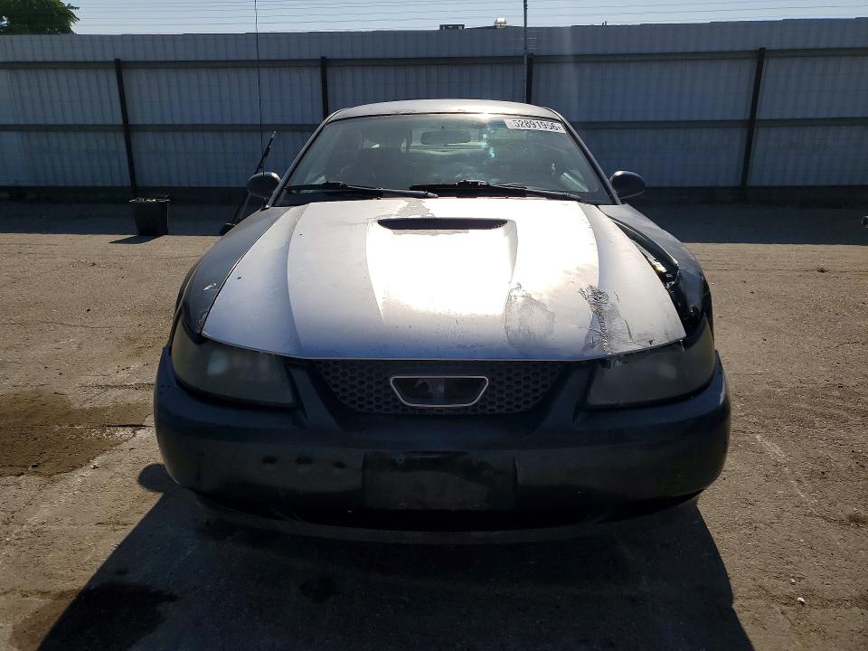 52891956 :رقم المزاد ، 1FAFP4043XF193810 vin ، 1999 Ford Mustang مزاد بيع