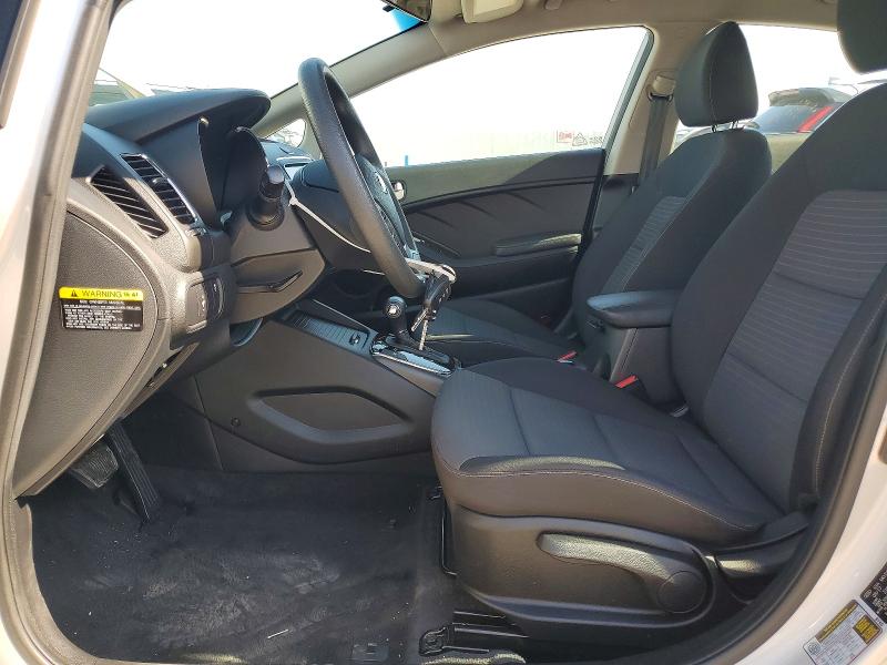 55576316 :رقم المزاد ، 3KPFL4A73JE184458 vin ، 2018 Kia Forte مزاد بيع