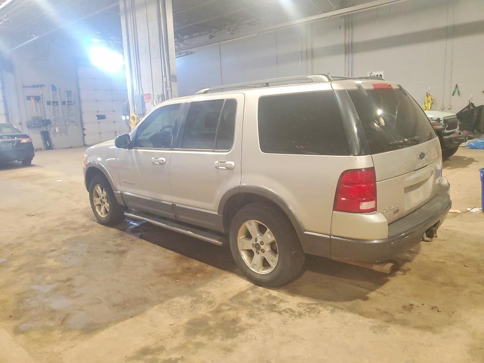 2002 Ford Explorer მანქანა იყიდება აუქციონზე, vin: 1FMDU73W02UC64082, აუქციონის ნომერი: 54410356