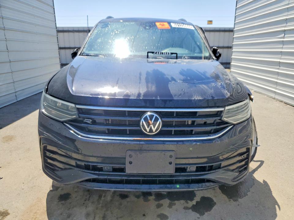 2023 Volkswagen Tiguan მანქანა იყიდება აუქციონზე, vin: 3VVCB7AX4PM015055, აუქციონის ნომერი: 53125086