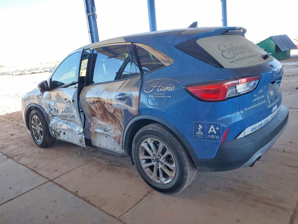 54522756 :رقم المزاد ، 1FMCU0G62NUB15822 vin ، 2022 Ford Escape مزاد بيع