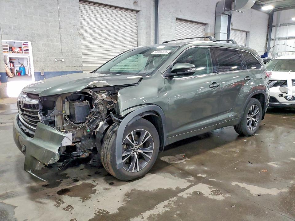 53066076 :رقم المزاد ، 5TDJKRFH2GS300212 vin ، 2016 Toyota Highlander مزاد بيع