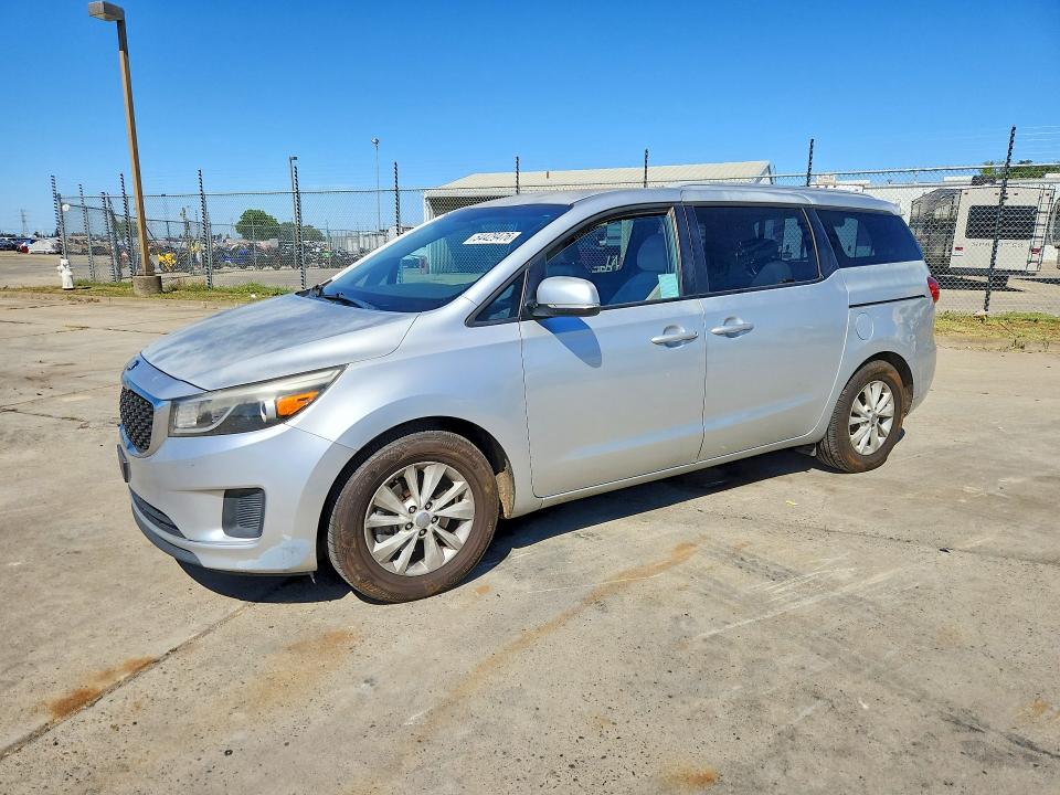 54429476 :رقم المزاد ، KNDMB5C18F6062622 vin ، 2015 Kia Sedona مزاد بيع