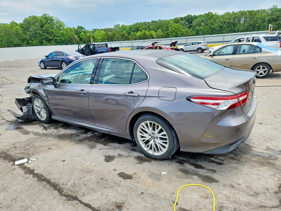 Продажа на аукционе авто 2018 Toyota Camry, vin: 4T1B11HK5JU060542, номер лота: 53272436