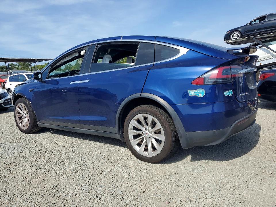 2017 Tesla Model X მანქანა იყიდება აუქციონზე, vin: 5YJXCDE23HF054624, აუქციონის ნომერი: 54138686