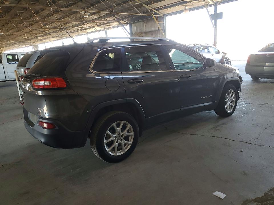55039376 :رقم المزاد ، 1C4PJLCB8GW338747 vin ، 2016 Jeep Cherokee مزاد بيع
