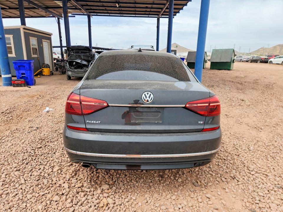 Продаж на аукціоні авто 2017 Volkswagen Passat, vin: 1VWDT7A3XHC016188, номер лоту: 52223116