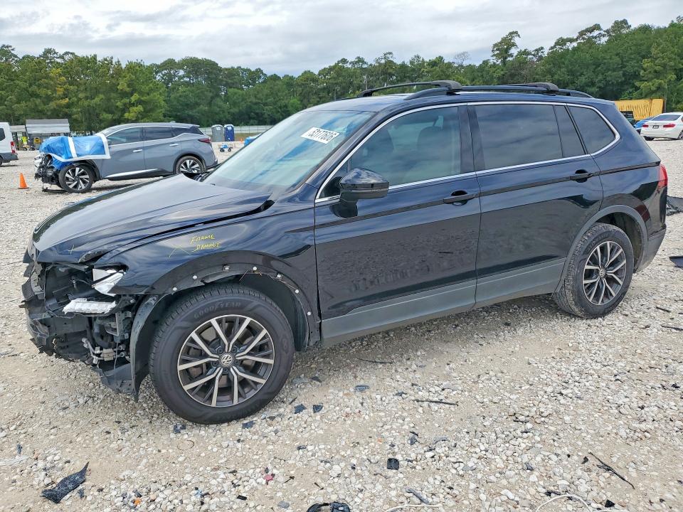 53177606 :رقم المزاد ، 3VV3B7AX6KM161871 vin ، 2019 Volkswagen Tiguan مزاد بيع
