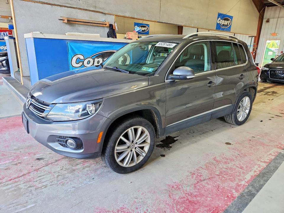 55281466 :رقم المزاد ، WVGAV7AX3FW592344 vin ، 2015 Volkswagen Tiguan مزاد بيع