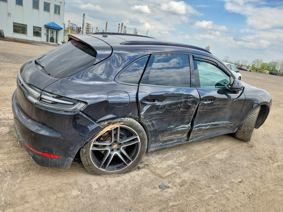 53612936 :رقم المزاد ، WP1AA2A50LLB10832 vin ، 2020 Porsche Macan مزاد بيع