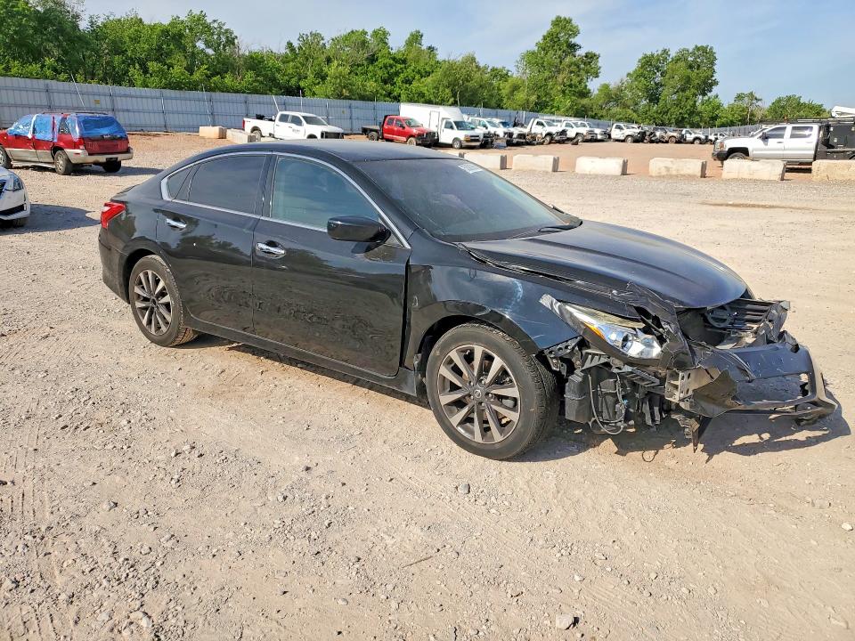 Продаж на аукціоні авто 2017 Nissan Altima, vin: 1N4AL3AP8HC250711, номер лоту: 52082966