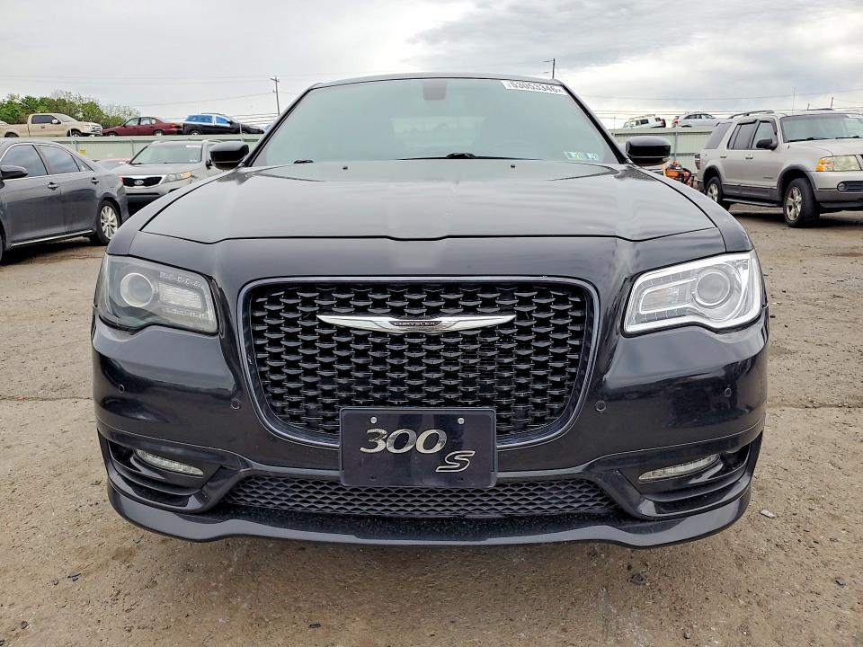53053346 :رقم المزاد ، 2C3CCAGG6JH141671 vin ، 2018 Chrysler 300 مزاد بيع