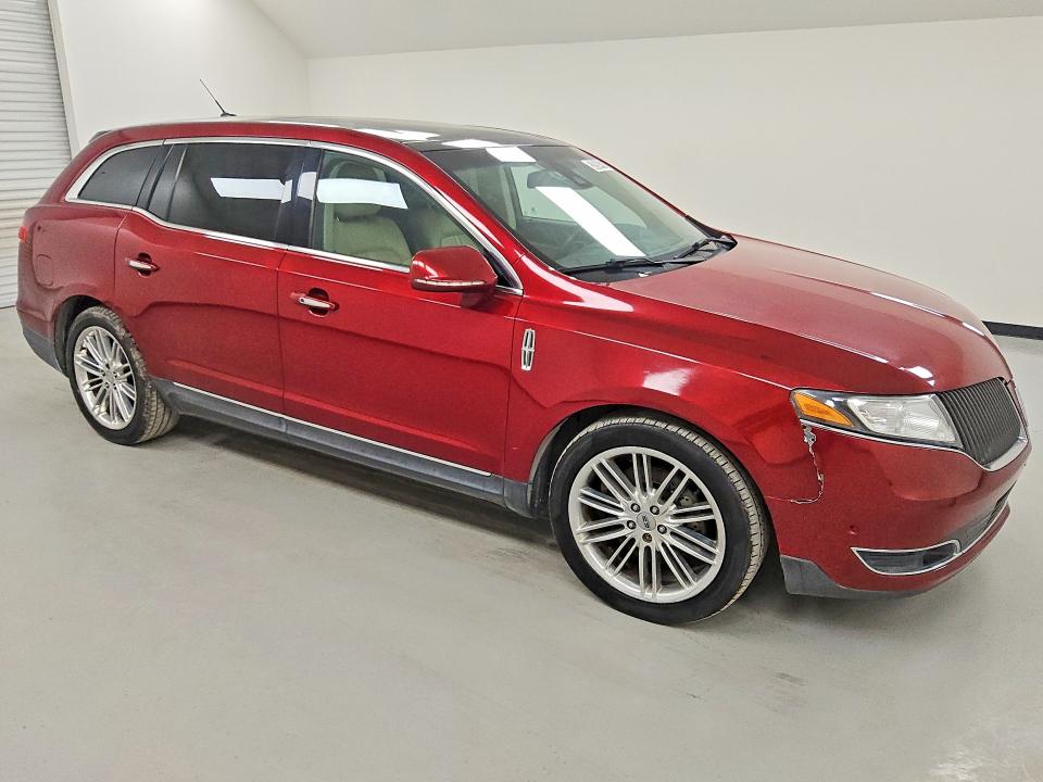 52094476 :رقم المزاد ، 2LMHJ5AT5EBL58660 vin ، 2014 Lincoln Townhouse Mkt مزاد بيع