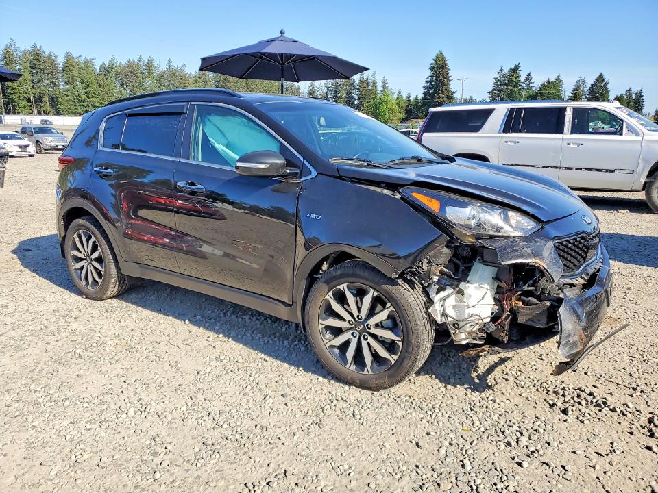53670116 :رقم المزاد ، KNDPNCAC2J7394121 vin ، 2018 Kia Sportage مزاد بيع