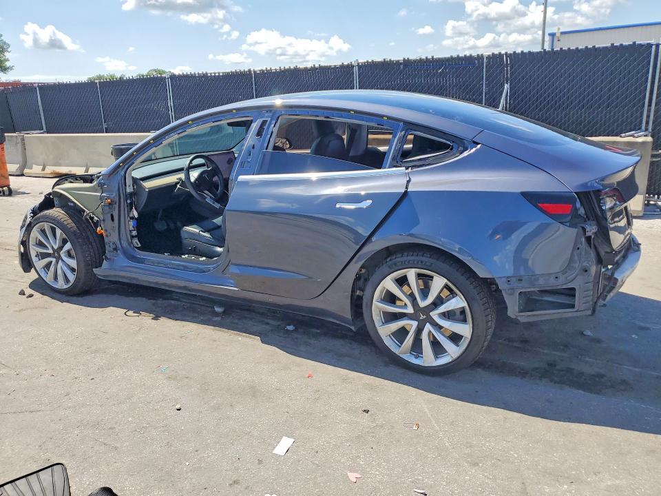 Продажа на аукционе авто 2020 Tesla Model 3, vin: 5YJ3E1EB3LF620085, номер лота: 53058106