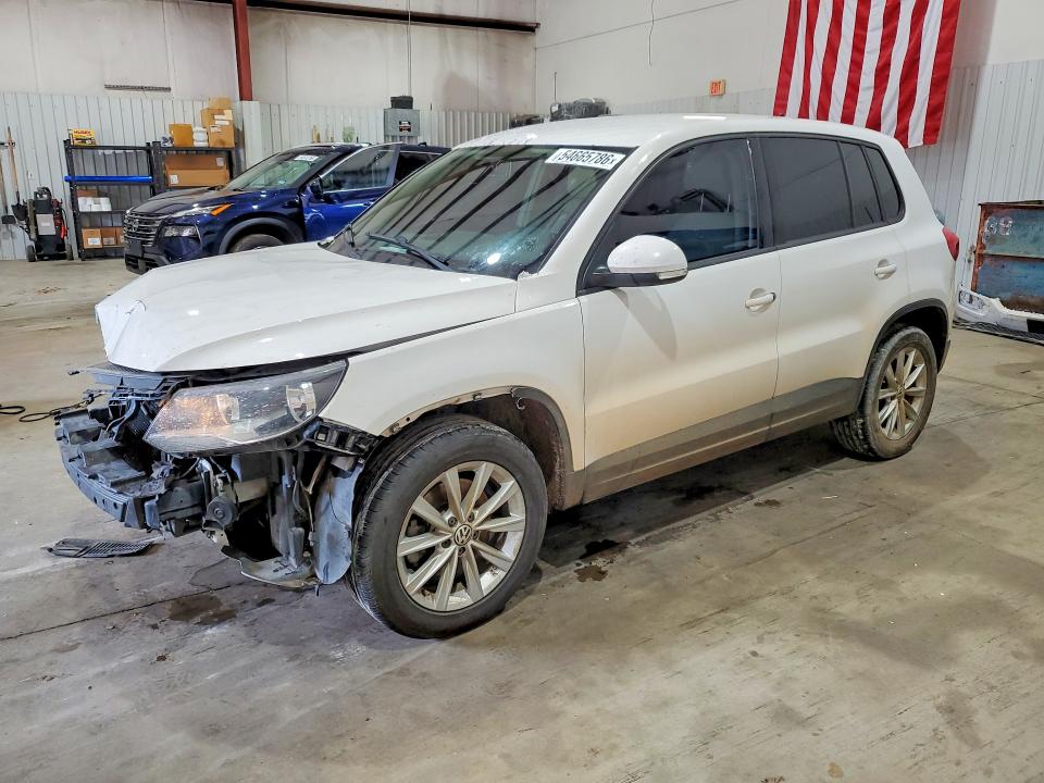 54665786 :رقم المزاد ، WVGAV3AX8EW541770 vin ، 2014 Volkswagen Tiguan مزاد بيع