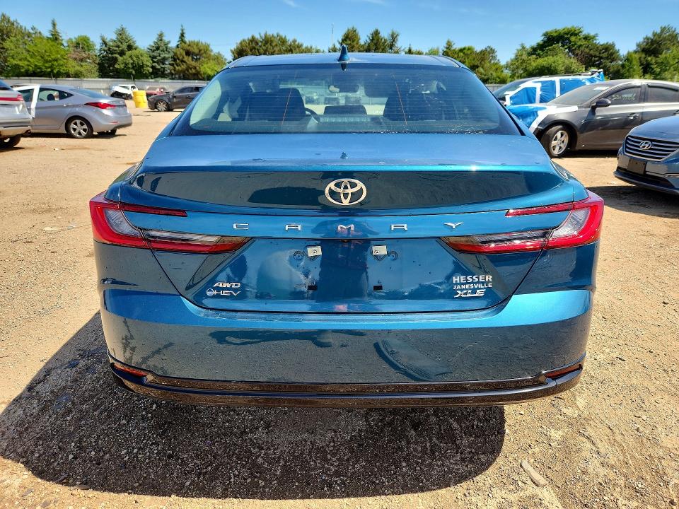 2026 Toyota Camry მანქანა იყიდება აუქციონზე, vin: 4T1DBADK2TU056530, აუქციონის ნომერი: 53728206