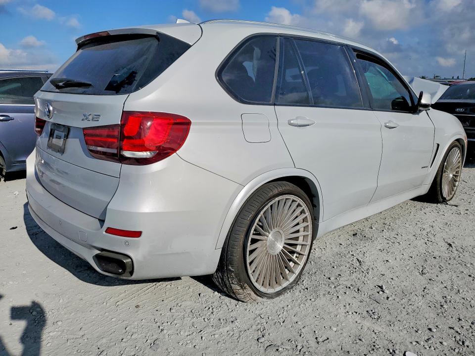 52069396 :رقم المزاد ، 5UXKR6C33H0U13077 vin ، 2017 Bmw X5 مزاد بيع