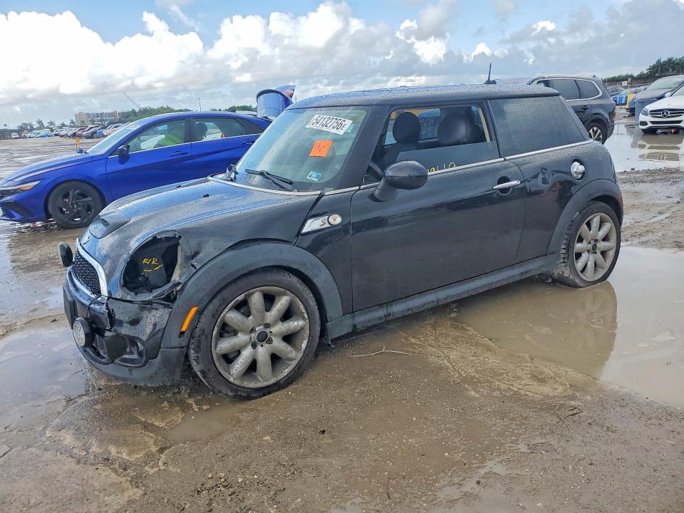 2011 Mini Cooper მანქანა იყიდება აუქციონზე, vin: WMWSV3C58BTY20523, აუქციონის ნომერი: 54132756