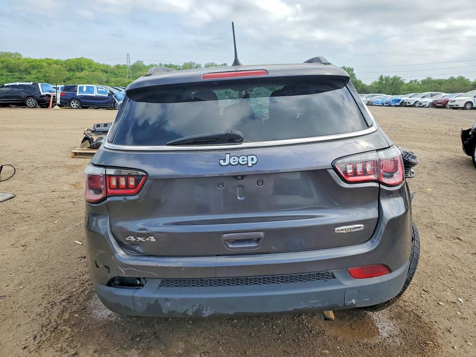54503606 :رقم المزاد ، 3C4NJDBBXHT672185 vin ، 2017 Jeep Compass مزاد بيع