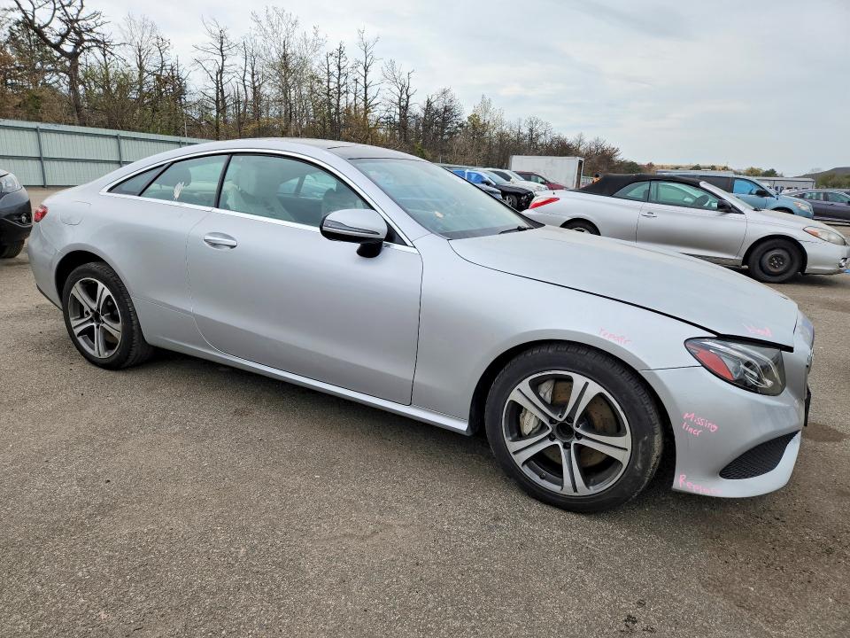 51828776 :رقم المزاد ، WDD1J6JB6LF125824 vin ، 2020 Mercedes-benz E مزاد بيع
