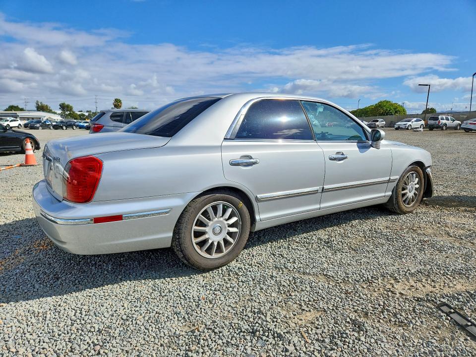2004 Hyundai Xg მანქანა იყიდება აუქციონზე, vin: KMHFU45E04A320697, აუქციონის ნომერი: 54903686