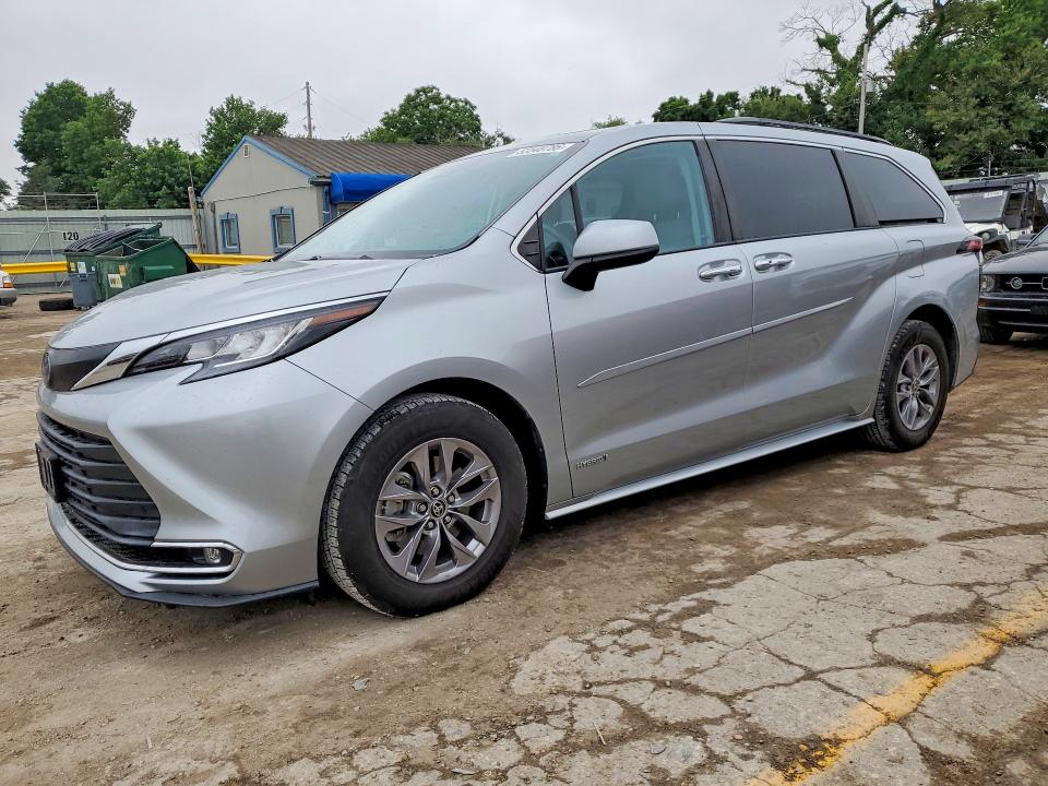 Продажа на аукционе авто 2021 Toyota Sienna, vin: 5TDJRKEC5MS020112, номер лота: 53548786