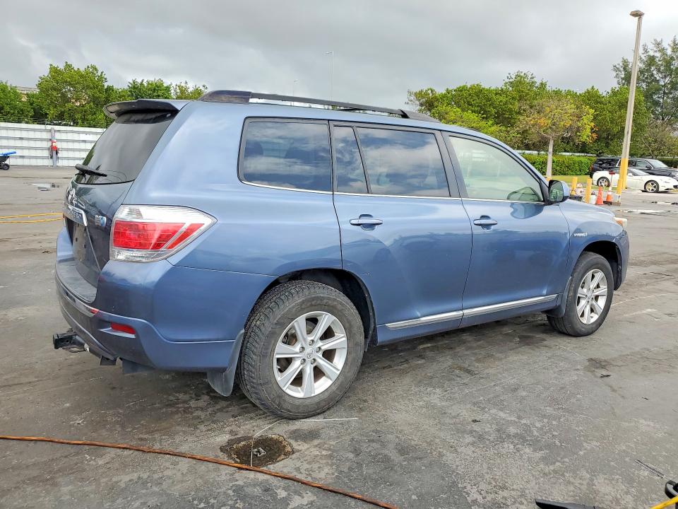 Продажа на аукционе авто 2013 Toyota Highlander, vin: JTEBC3EH8D2013276, номер лота: 52489206