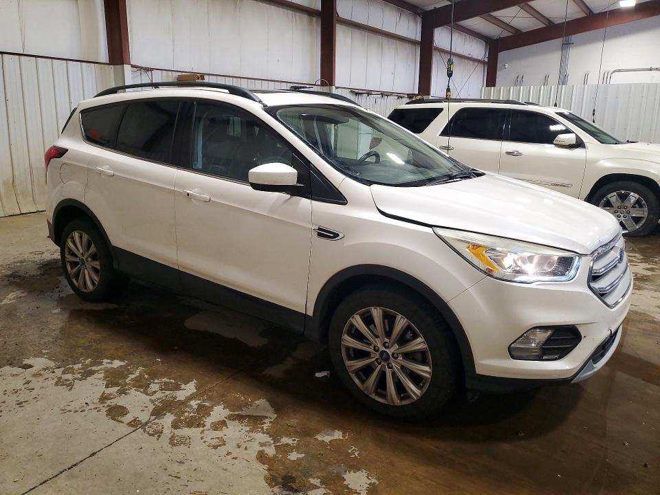 54767756 :رقم المزاد ، 1FMCU9HD8KUA28794 vin ، 2019 Ford Escape مزاد بيع