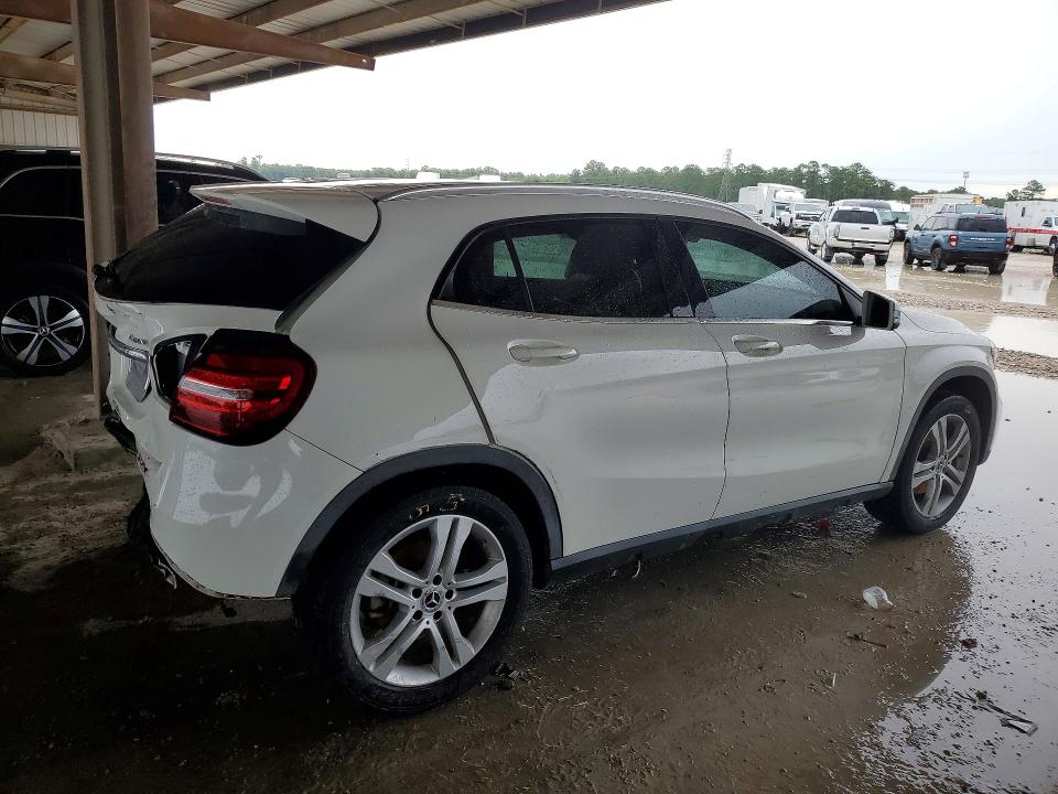 54020256 :رقم المزاد ، WDCTG4GB2LJ687465 vin ، 2020 Mercedes-benz Gla مزاد بيع