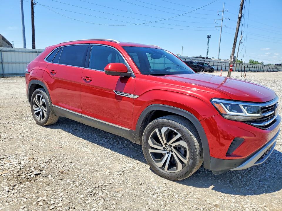 54722716 :رقم المزاد ، 1V2TE2CA1MC204842 vin ، 2021 Volkswagen Atlas Cross Sport مزاد بيع