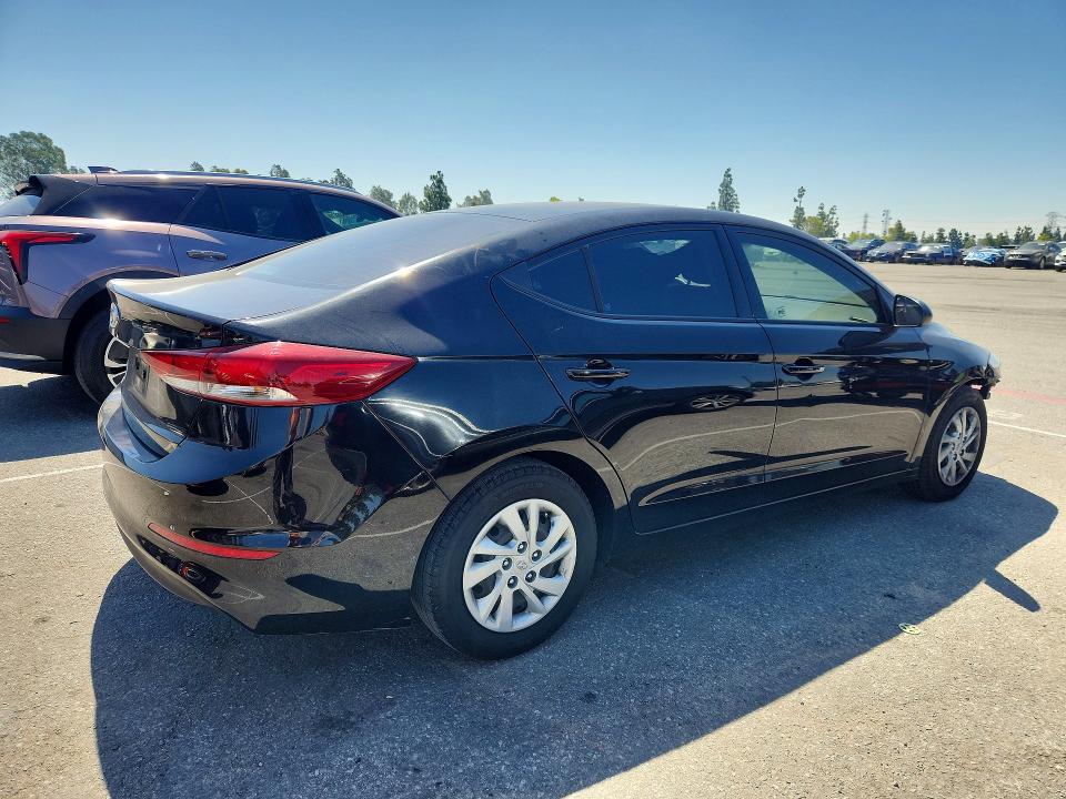 Продажа на аукционе авто 2018 Hyundai Elantra, vin: 5NPD74LF0JH299739, номер лота: 53729116