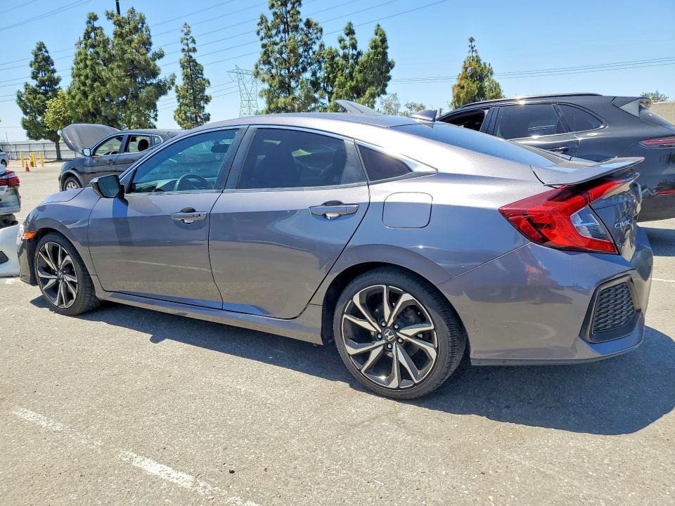 54206696 :رقم المزاد ، 2HGFC1E57JH710443 vin ، 2018 Honda Civic مزاد بيع