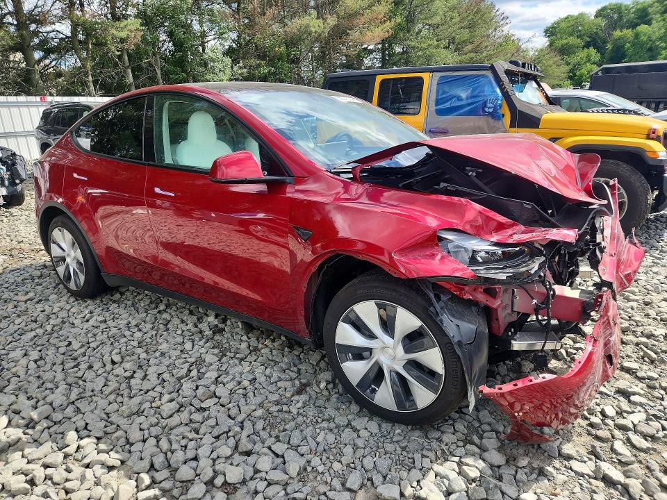 2024 Tesla Model Y მანქანა იყიდება აუქციონზე, vin: 7SAYGDEDXRF046387, აუქციონის ნომერი: 55073046