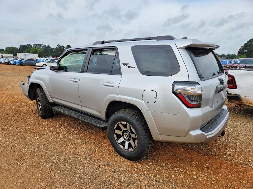 52783536 :رقم المزاد ، JTEPU5JR9N6006148 vin ، 2022 Toyota 4runner مزاد بيع