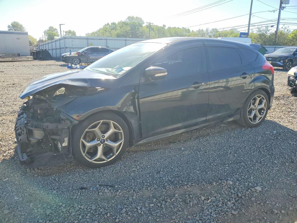 Auction sale of the 2015 Ford Focus, vin: 1FADP3L90FL353733, lot number: 53370896