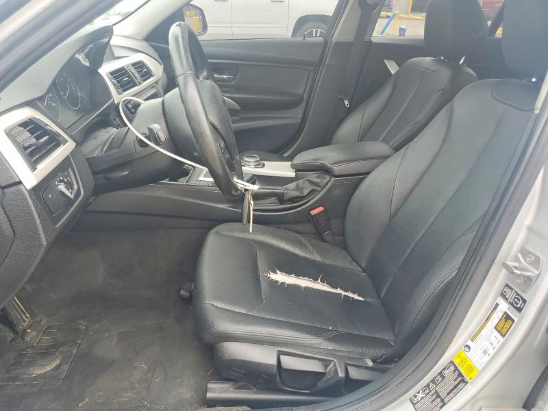 54441626 :رقم المزاد ، WBA3C3C59EP662099 vin ، 2014 Bmw 320 مزاد بيع
