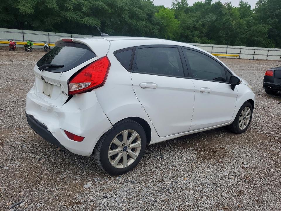 53909546 :رقم المزاد ، 3FADP4EJ3DM153454 vin ، 2013 Ford Fiesta مزاد بيع