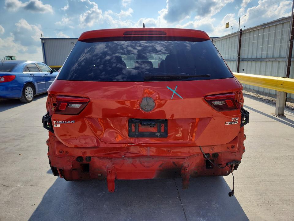 Продажа на аукционе авто 2018 Volkswagen Tiguan, vin: 3VV2B7AX0JM070539, номер лота: 54578436