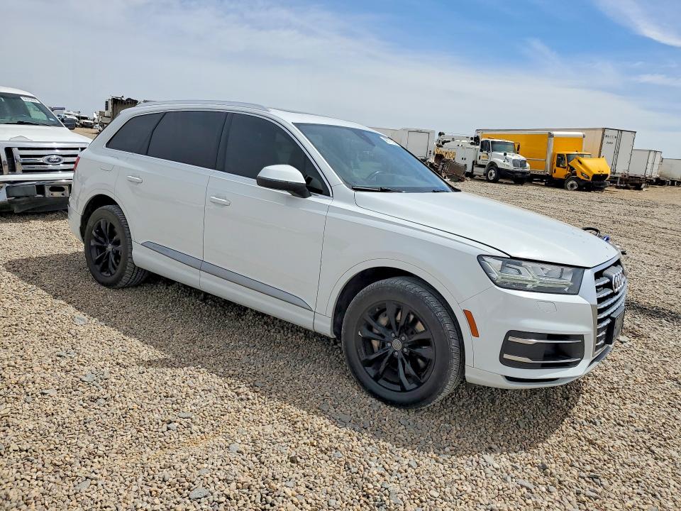 2017 Audi Q7 მანქანა იყიდება აუქციონზე, vin: WA1LAAF79HD023716, აუქციონის ნომერი: 46777766