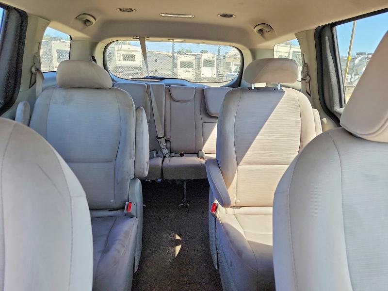 54429476 :رقم المزاد ، KNDMB5C18F6062622 vin ، 2015 Kia Sedona مزاد بيع