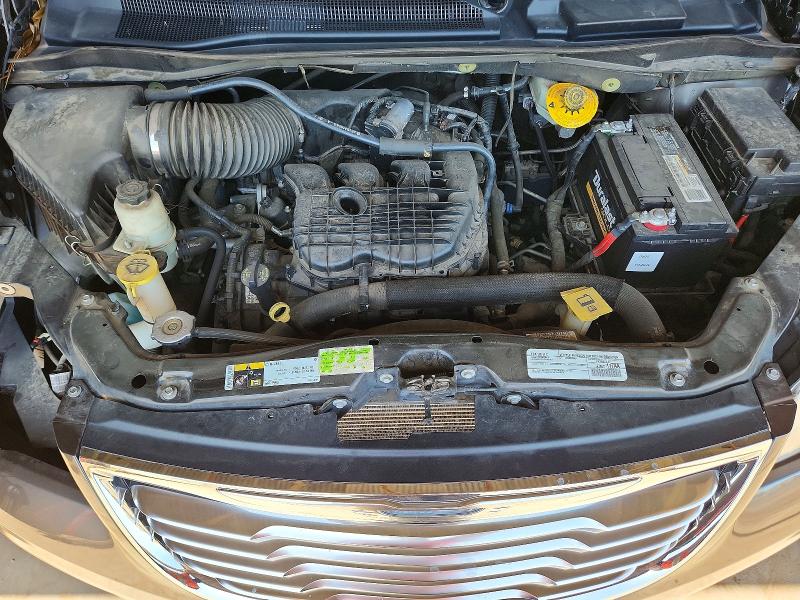 54720826 :رقم المزاد ، 2C4RC1CG5FR674995 vin ، 2015 Chrysler Town & Country مزاد بيع