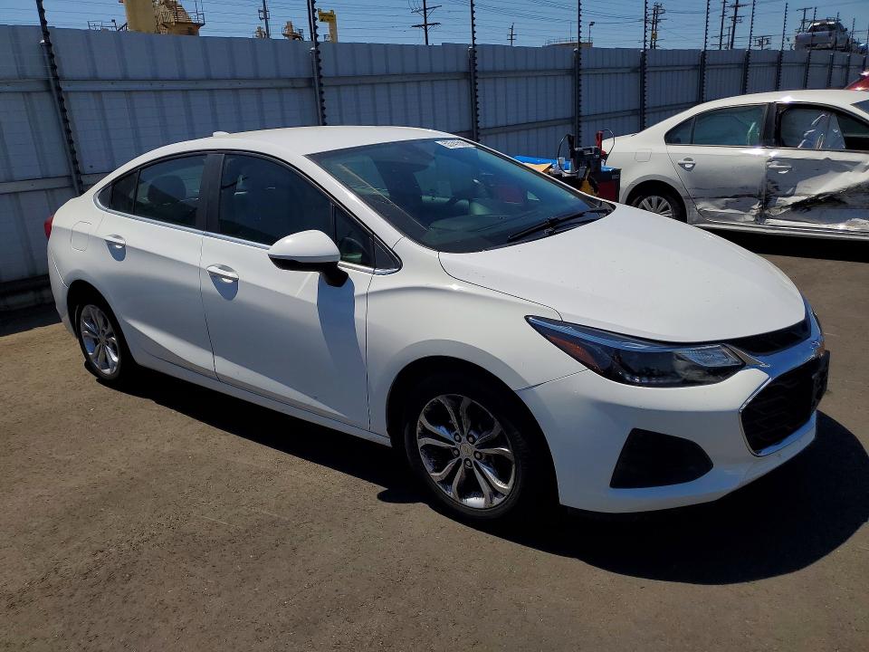 Продажа на аукционе авто 2019 Chevrolet Cruze, vin: 1G1BE5SMXK7118017, номер лота: 53741566