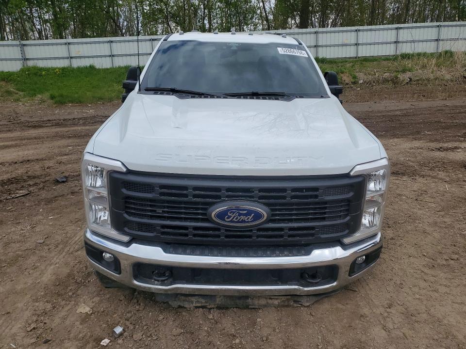 52866766 :رقم المزاد ، 1FTRF3BT5SEE13004 vin ، 2025 Ford F350 مزاد بيع