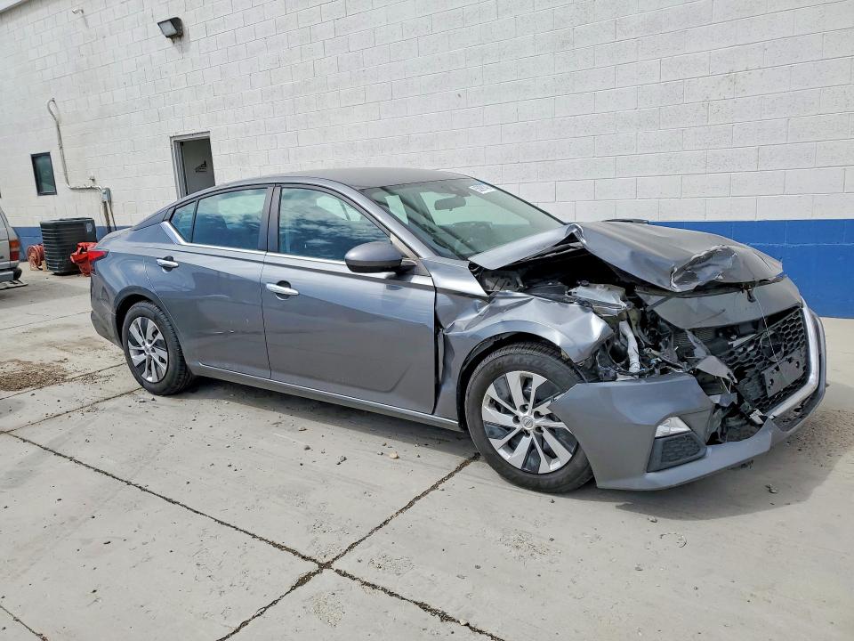 55099146 :رقم المزاد ، 1N4BL4BV0NN382952 vin ، 2022 Nissan Altima مزاد بيع