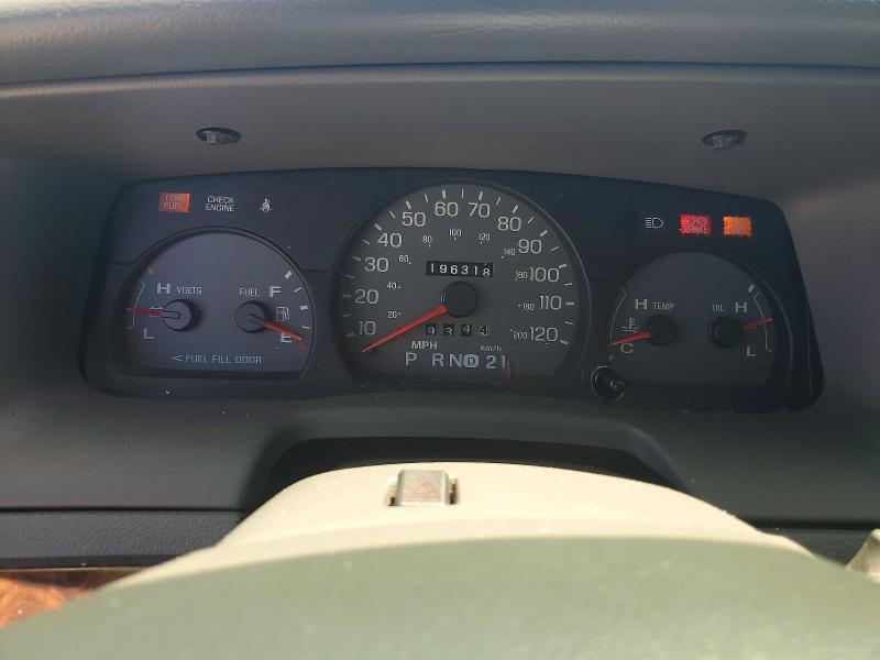 2005 Mercury Grand Marquis მანქანა იყიდება აუქციონზე, vin: 2MEFM75W65X642556, აუქციონის ნომერი: 53875716